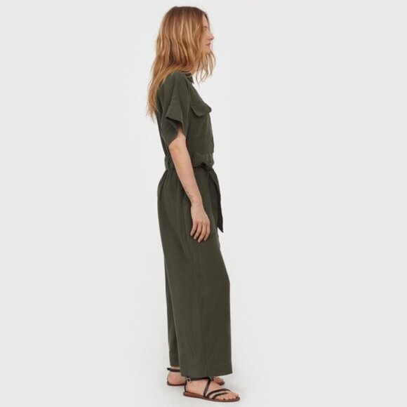 H & M Wide Leg Cargo Jumpsuit in Khaki Green. Size 4 - Picture 2 of 8